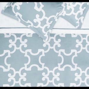 Crane & Canopy Blue Nova Duvet and standard shams